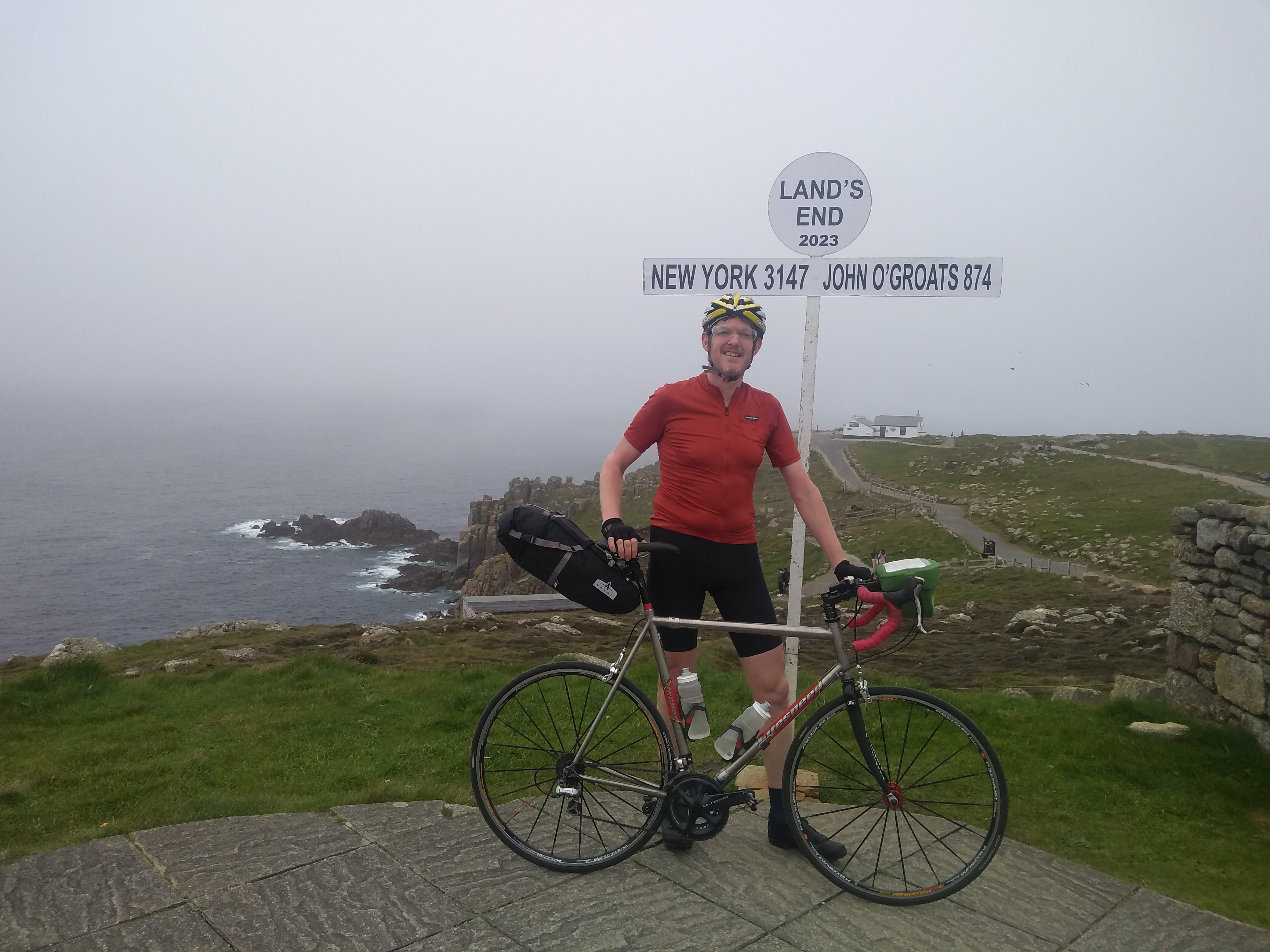 Land's End sign