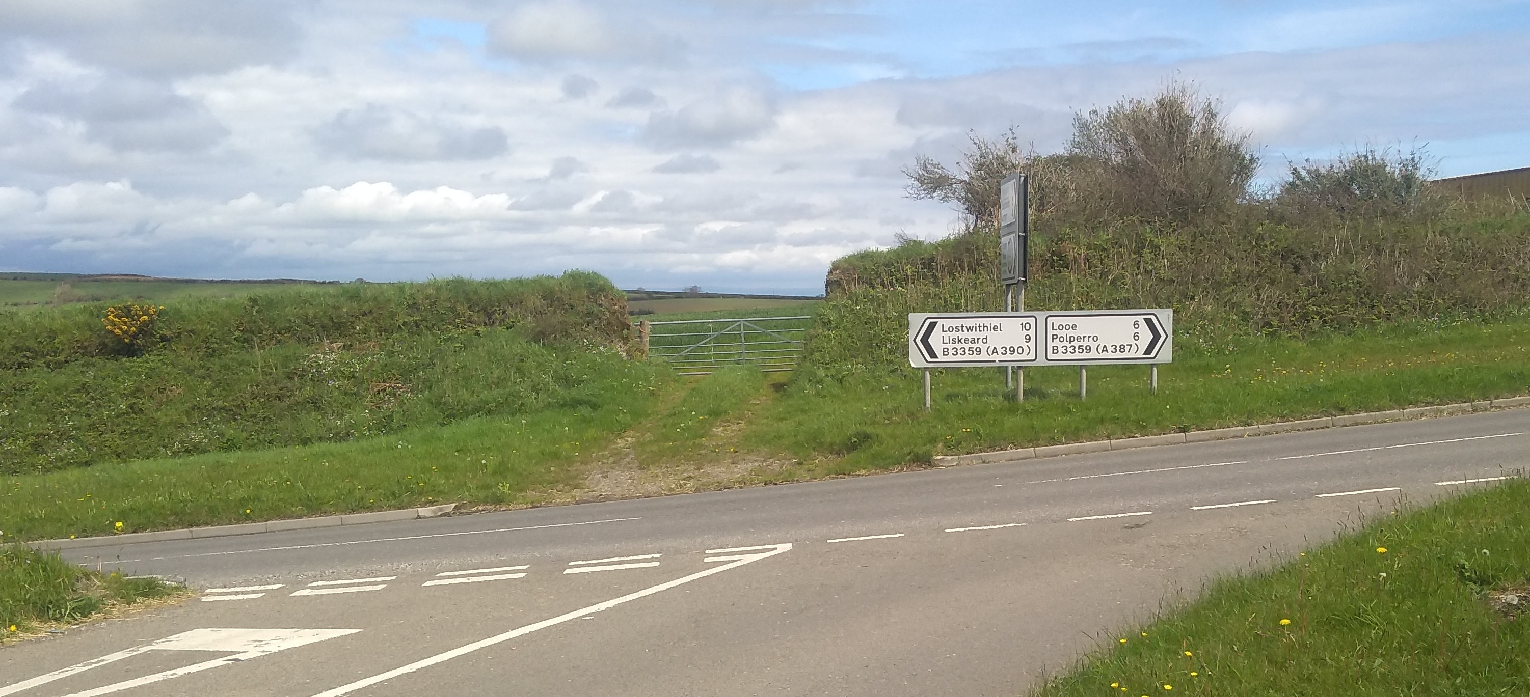 Signs to places known of old: Looe and Polpero