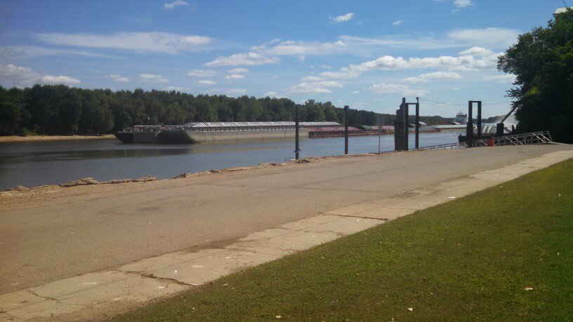 Barges on the Illinois River